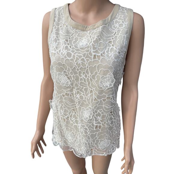 ANN TAYLOR  Sleeveless Blouse Embroidered Women Sz M Gently Used - Picture 1 of 6